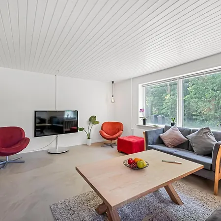Modernized Ground Floor In Stadil Tim