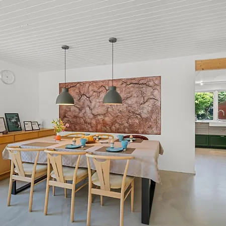 Modernized Ground Floor In Stadil Hébergement de vacances