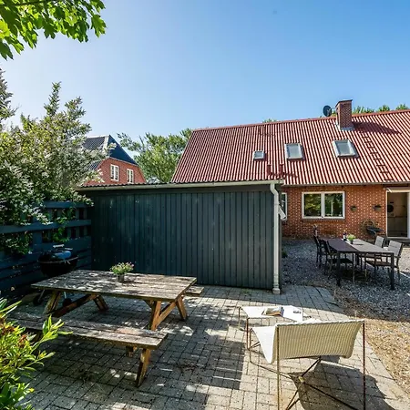 Hébergement de vacances Modernized Ground Floor In Stadil Tim